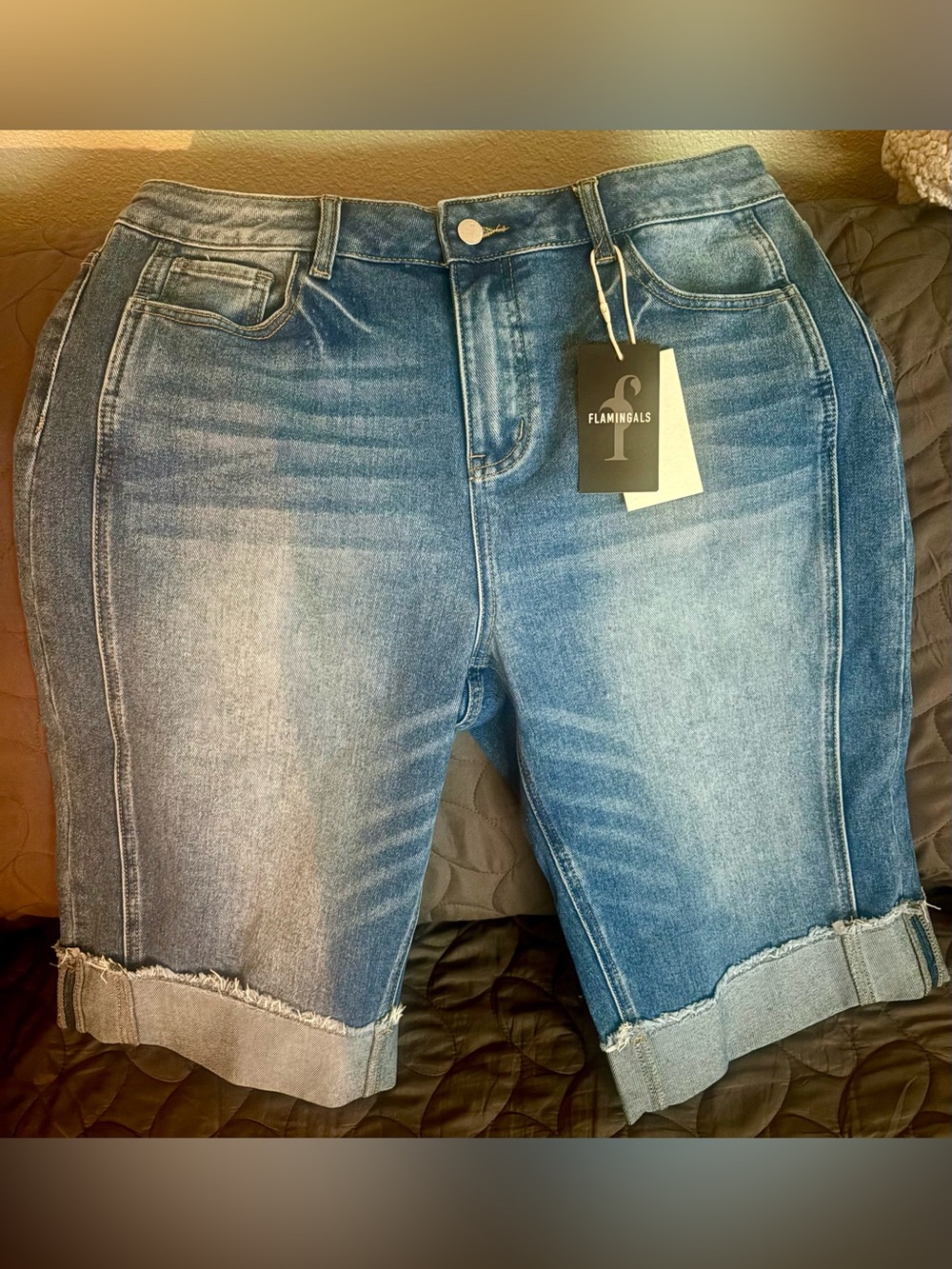 Flamingals Blue Jean Shorts, Distressed Women’s Size 2XL NWT